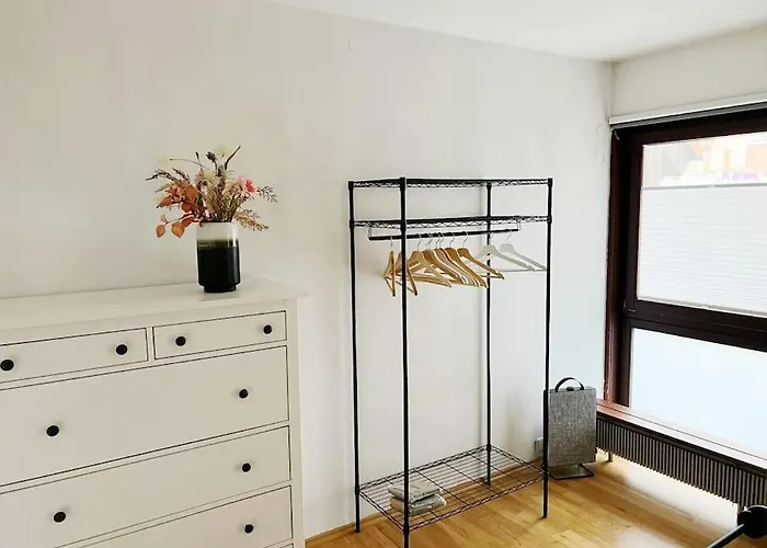 Ruhige Wohnung Mit Terrasse