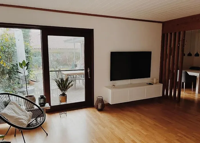 Ruhige Wohnung Mit Terrasse