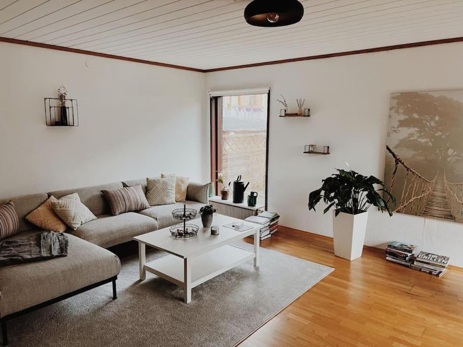 Ruhige Mit Terrasse Appartement